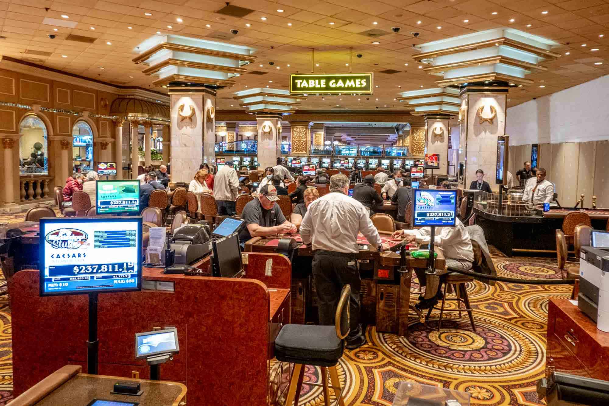 Slots’ta Kombinasyonları Keşfetmek Ne Anlama Gelir?